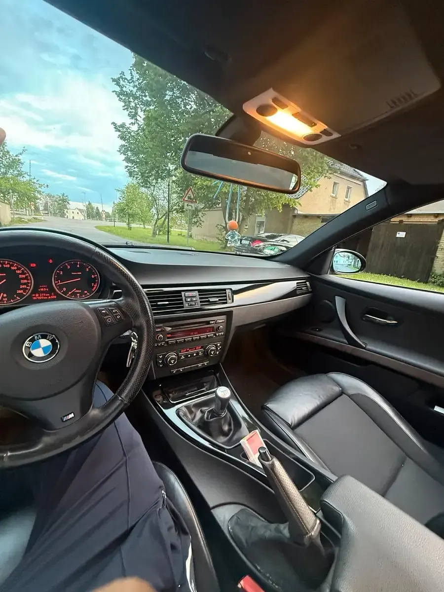 Gebraucht BMW 320 170 PS (125 kW) 2007 Grau Coupé