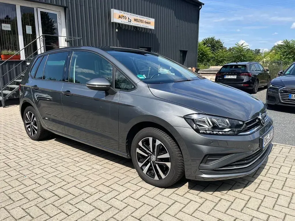 Usata VW Golf 116 CV (85 kW) 2020 Grigio Monovolume