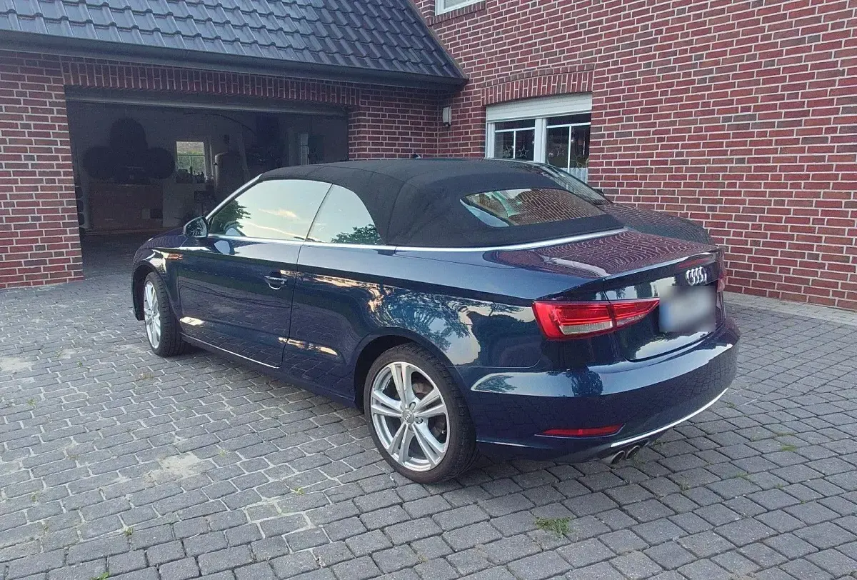 Gebraucht Audi A3 Cabriolet Ambiente 150 PS (110 kW) 2018 Blau Cabrio