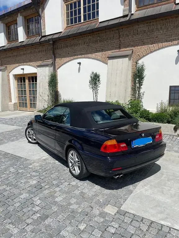 Gebraucht BMW 325 Sport Line 192 PS (141 kW) 2003 Blau Cabrio