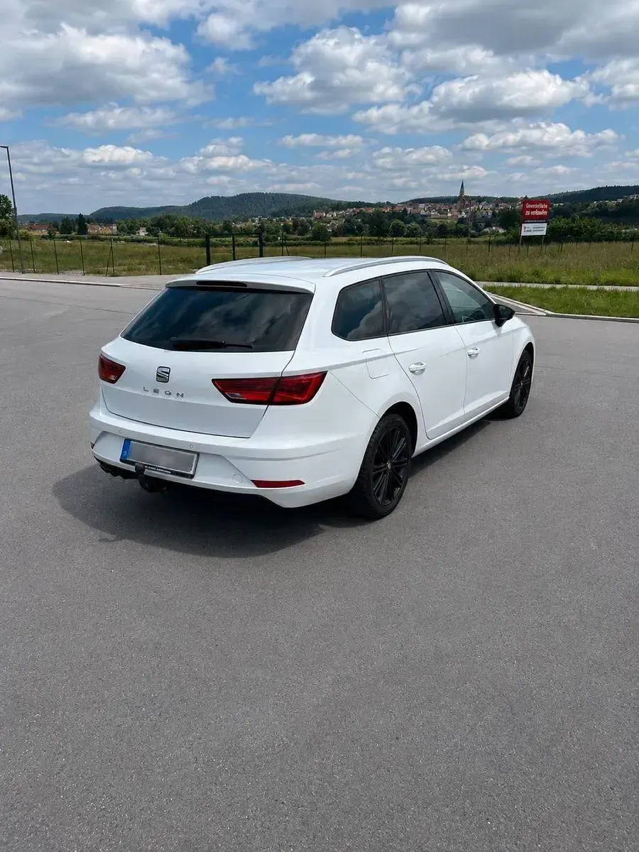 Gebraucht Seat Leon ST XCELLENCE 150 PS (110 kW) 2020 Weiß Kombi