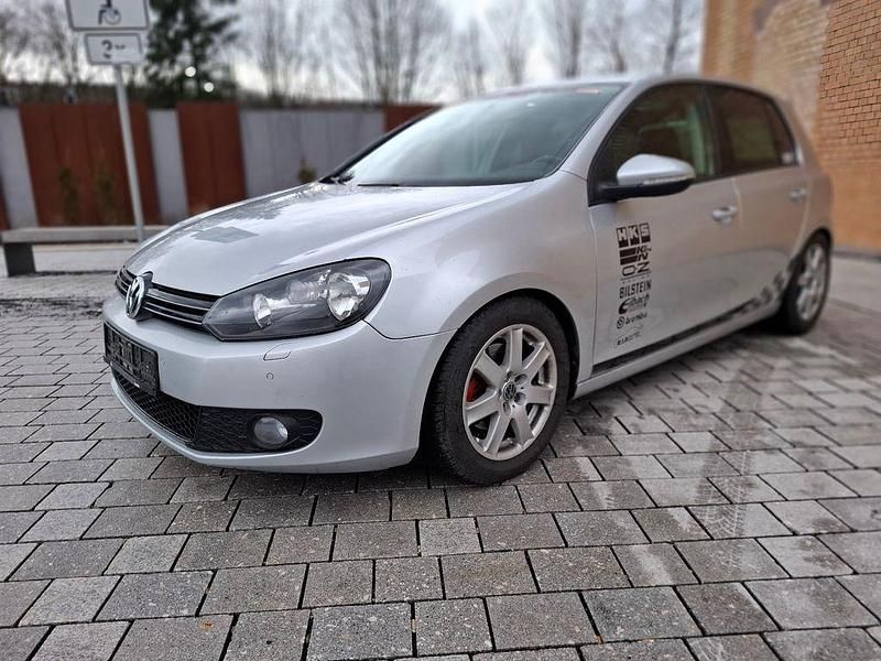 Gebraucht VW Golf VI 122 PS (89 kW) 2009 Weiß Kleinwagen