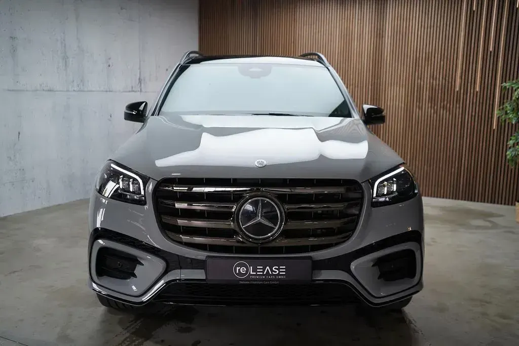 Gebraucht Mercedes GLS350 AMG 313 PS (230 kW) 2026 Grau SUV