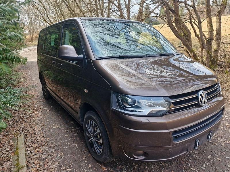 Gebraucht VW T5 140 PS (102 kW) 2015 Braun Van