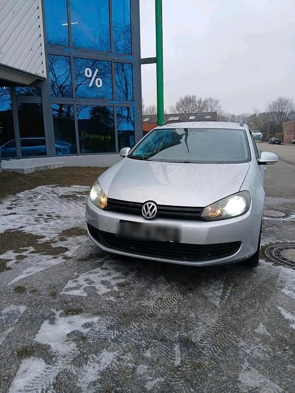 Gebraucht VW Golf VI 88 PS (64 kW) 2011 Silber Kleinwagen