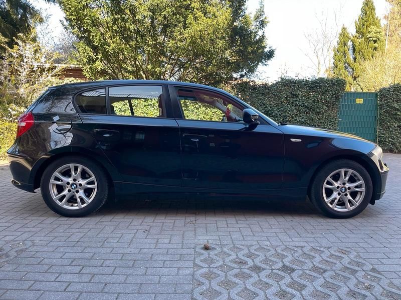 Brugt BMW 116 122 HK (89 kW) 2010 Sort Hatchback