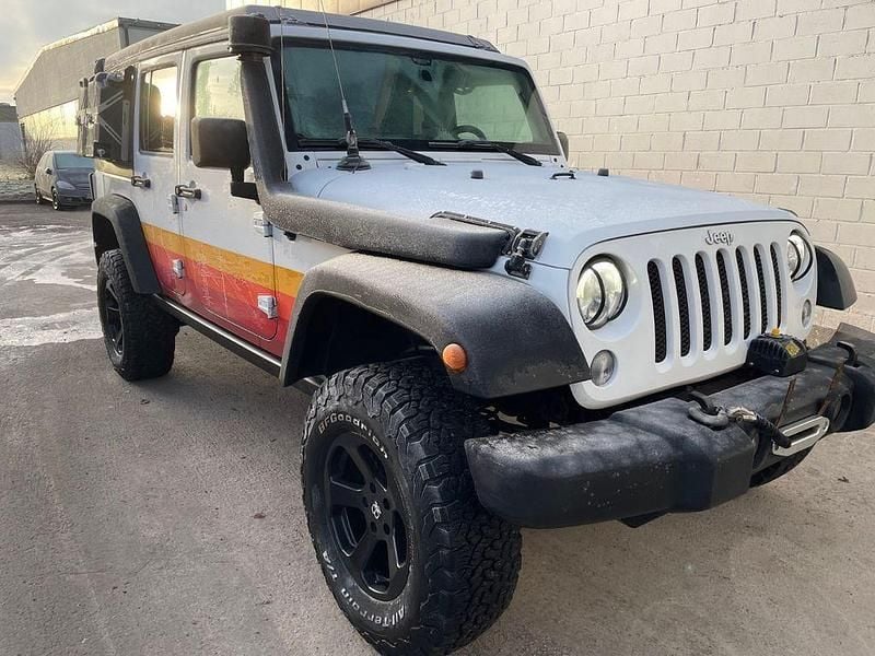 Gebraucht Jeep Wrangler Unlimited Rubicon 200 PS (147 kW) 2015 Weiß SUV