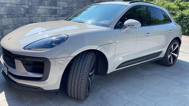 Weiß Gebraucht 2022 Porsche Macan S SUV | 61.600 € (Superpreis) - Bild 1/4