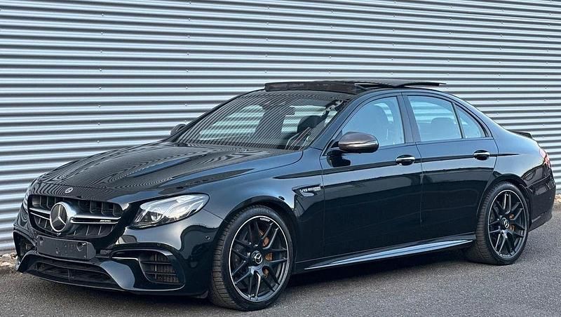 Schwarz Gebraucht 2017 Mercedes E63S AMG AMG Limousine | 40.900 € (Guter Preis) - Bild 1/4