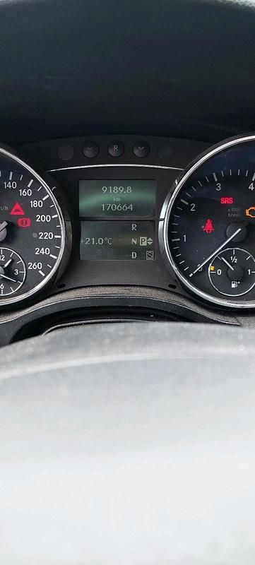 Gebraucht Mercedes R280 231 PS (169 kW) 2008 Gold Van / Kleinbus