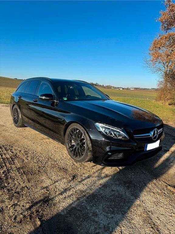 Schwarz Gebraucht 2018 Mercedes C63 AMG AMG Kombi | 41.990 € (Guter Preis) - Bild 1/4