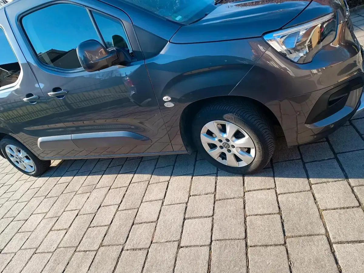 Gebraucht Opel Combo Life 131 PS (96 kW) 2020 Grau Kombi