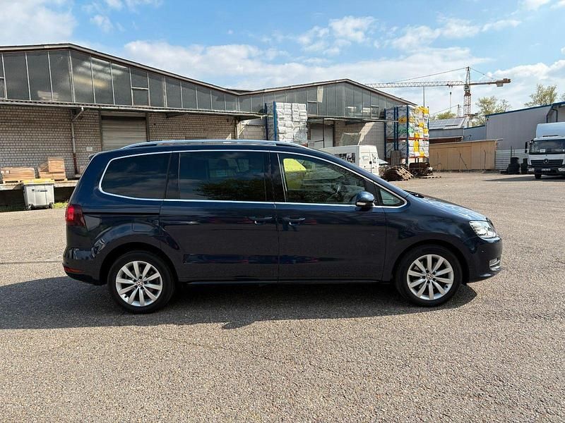 Gebraucht VW Sharan Highline 220 PS (161 kW) 2017 Grün Van / Kleinbus