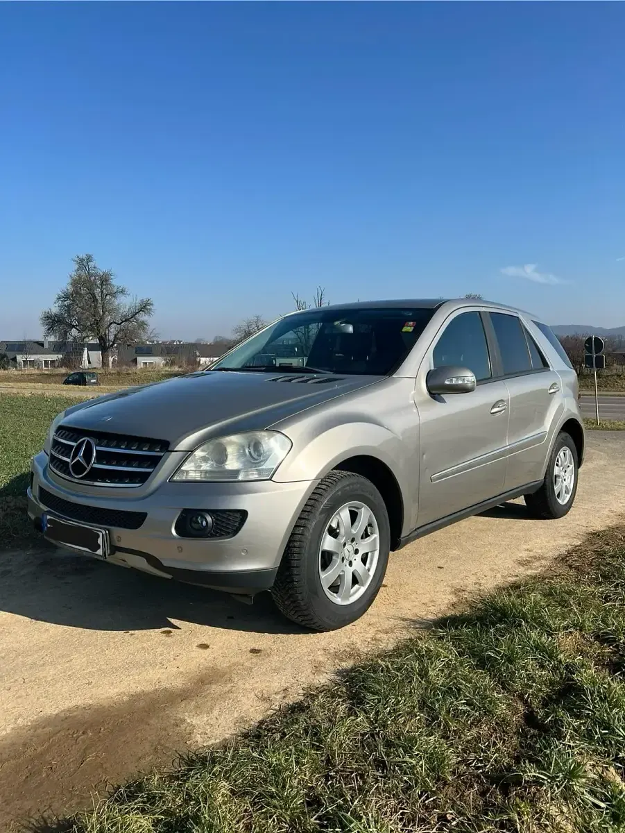 Second-hand Mercedes ML280 190 CP (139 kW) 2006 Argintiu SUV