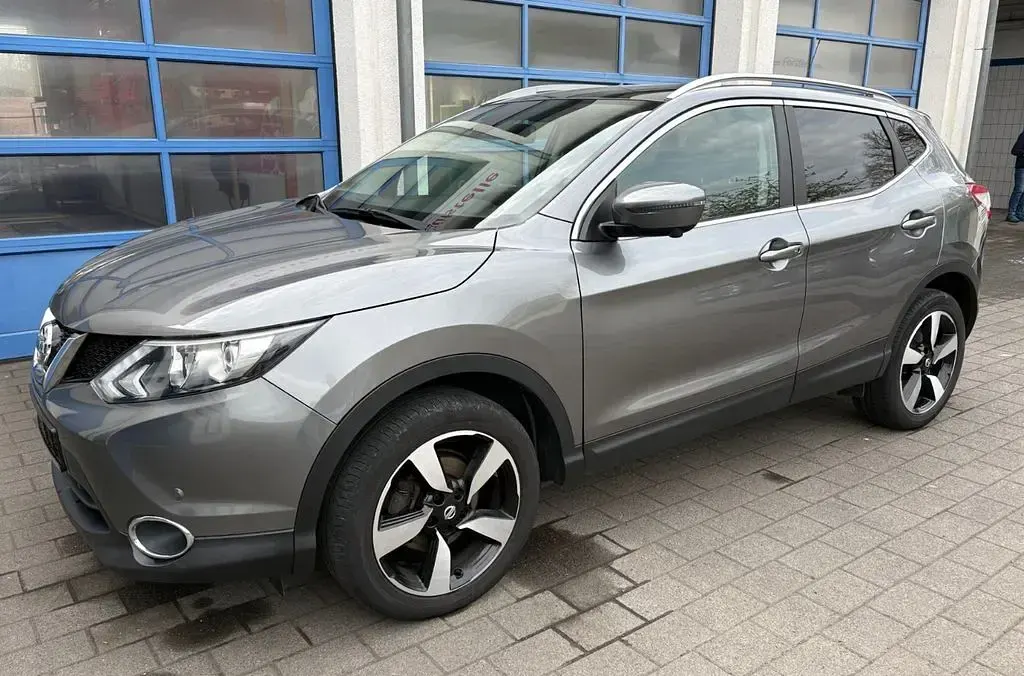 Gebraucht Nissan Qashqai N-Connecta 116 PS (85 kW) 2017 Grau SUV