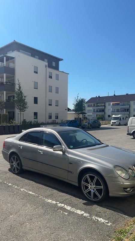 Silber Gebraucht 2007 Mercedes E350 Limousine | 7.500 € (Fairer Preis) - Bild 1/4