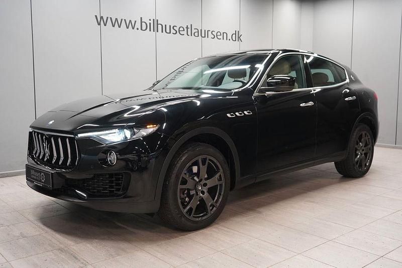 Schwarz Gebraucht 2018 Maserati Levante SUV | 44.875 € (Etwas zu teuer) - Bild 1/4