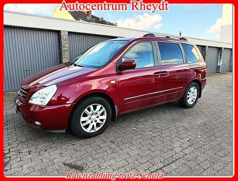 Rot Gebraucht 2006 Kia Carnival Van / Kleinbus | 5.490 € (Etwas zu teuer) - Bild 1/4