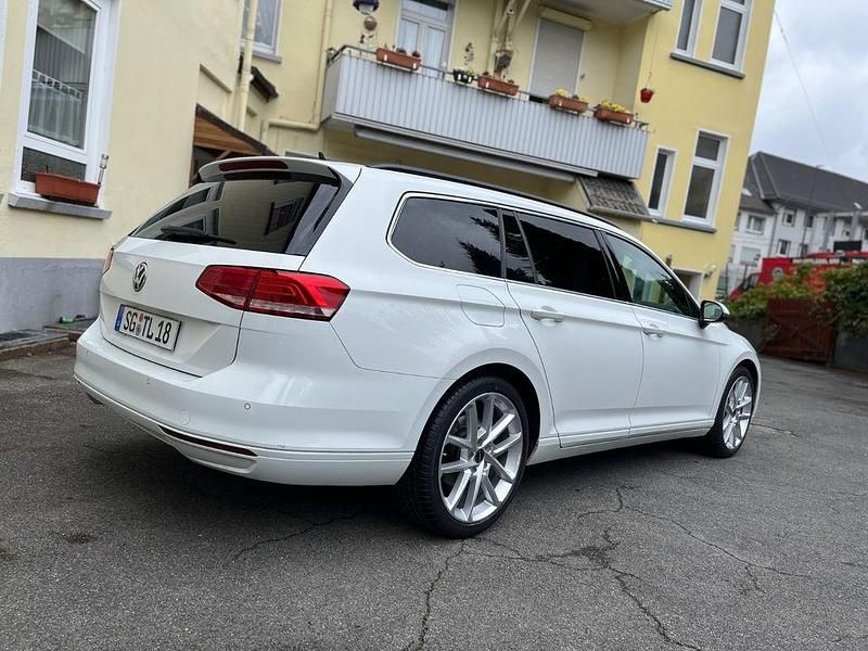 Gebraucht VW Passat Comfortline 150 PS (110 kW) 2018 Weiß Kombi