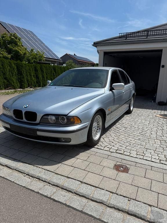 Silber Gebraucht 1998 BMW 540 Performance Limousine | 10.000 € (Guter Preis) - Bild 1/4