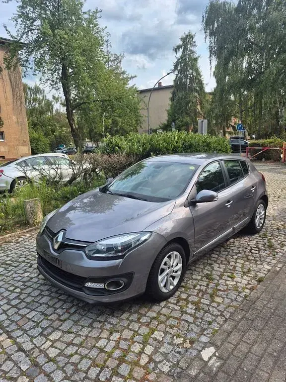 Gebraucht Renault Mégane 116 PS (85 kW) 2014 Grau Limousine