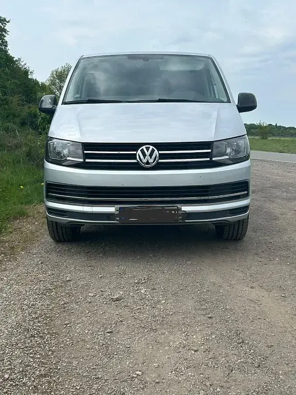 Gebraucht VW Caravelle 150 PS (110 kW) 2015 Silber Van