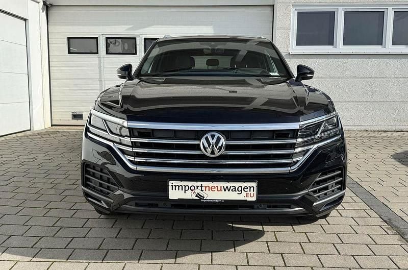 Gebraucht VW Touareg Basis 231 PS (169 kW) 2018 Schwarz SUV