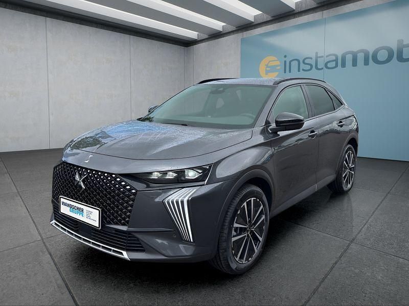 Grau Gebraucht 2025 DS Automobiles DS7 Crossback SUV | 36.249 € (Fairer Preis) - Bild 1/4