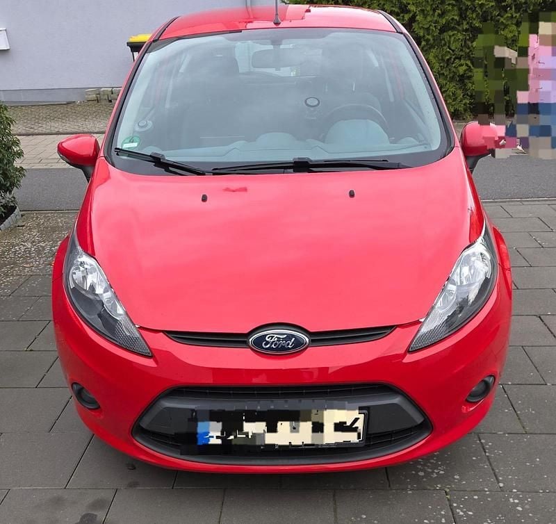 Gebraucht Ford Fiesta 60 PS (44 kW) 2011 Rot Kleinwagen