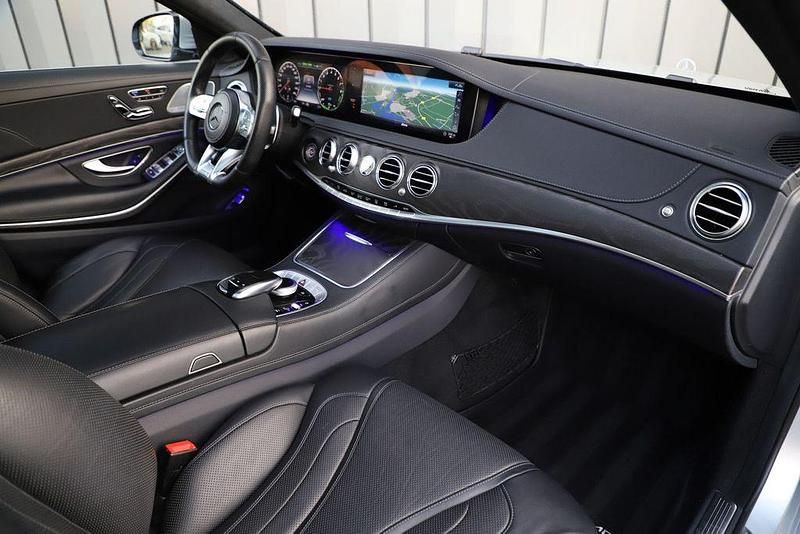 Gebraucht Mercedes S560 AMG 476 PS (350 kW) 2019 Grau Limousine