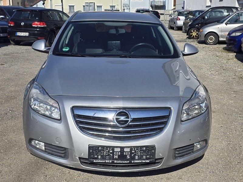 Gebraucht Opel Insignia 160 PS (117 kW) 2011 Grau Kombi
