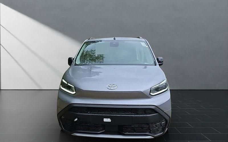 Neu Toyota Proace Verso City 100 kW (136 PS) 2025 Silber Kombi