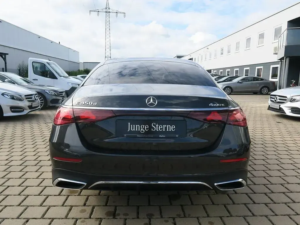 Gebraucht Mercedes E450 AMG Line Premium Plus 367 PS (269 kW) 2025 Grau Limousine