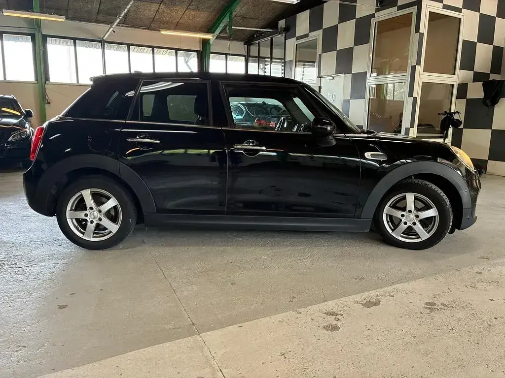 Gebraucht Mini Cooper 136 PS (100 kW) 2016 Schwarz Kleinwagen