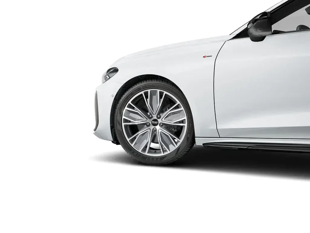 Gebraucht Audi A5 Sport 204 PS (150 kW) 2025 Weiß Kombi
