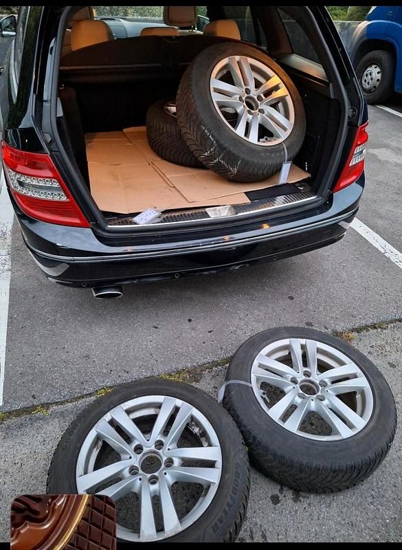 Schwarz Gebraucht 2009 Mercedes C250 Kombi | 8.500 € (Fairer Preis) - Bild 1/4