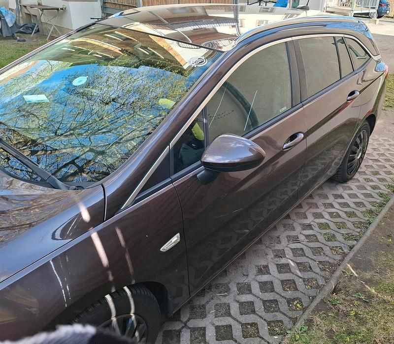 Gebraucht Opel Astra 125 PS (91 kW) 2016 Braun Kombi