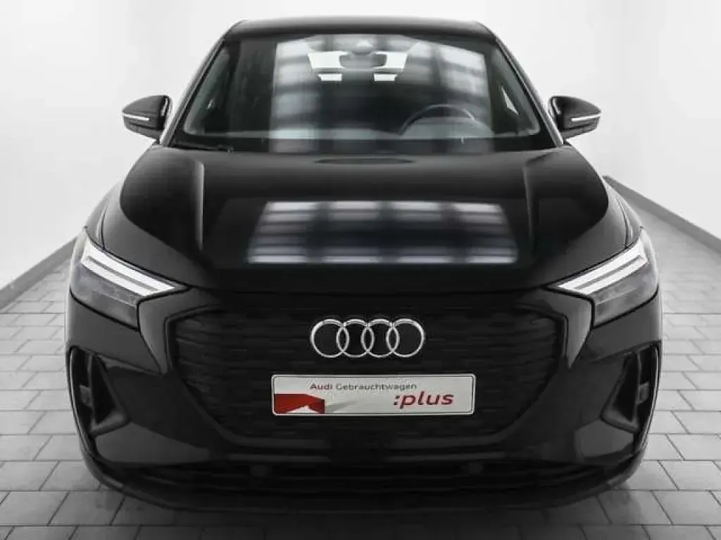 Gebraucht Audi e-tron Sportback S-Line 150 kW (204 PS) 2023 Mythosschwarz (metallic) SUV