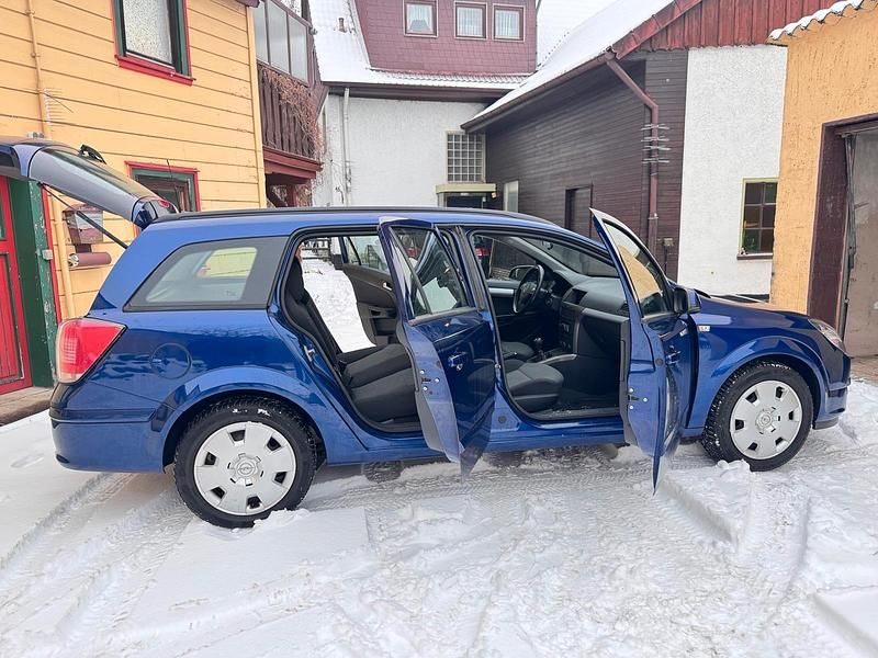 Gebraucht Opel Astra 89 PS (65 kW) 2006 Blau Kombi