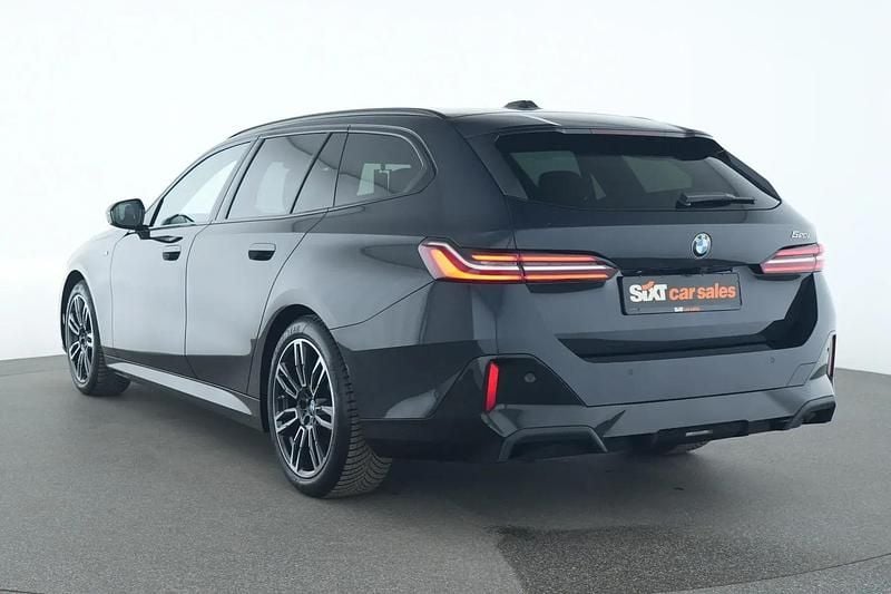 Gebraucht BMW 520 M Sport 140 PS (102 kW) 2025 Schwarz Kombi
