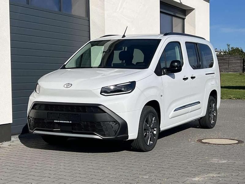 Icy white Neu 2025 Toyota Proace City Van | 33.990 € (Fairer Preis) - Bild 1/4