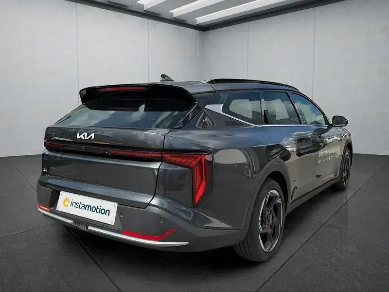 Neu Kia K4 150 PS (110 kW) 2026 Grau Kombi