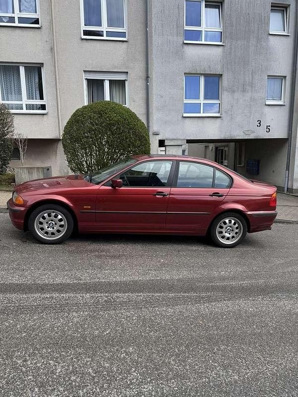 Gebraucht BMW 318 118 PS (86 kW) 1998 Limousine
