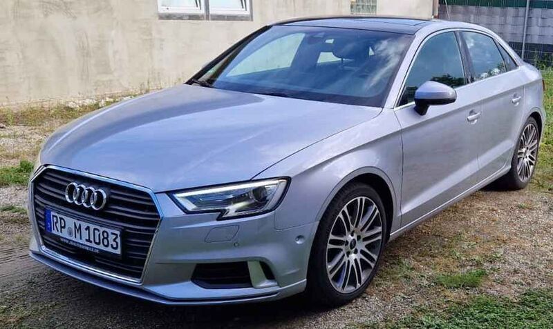 Grau Gebraucht 2018 Audi A3 Sport Limousine | 16.990 € (Superpreis) - Bild 1/4