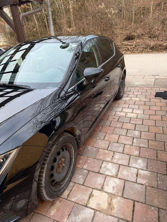 Gebraucht Seat Leon XCELLENCE 150 PS (110 kW) 2019 Schwarz Limousine