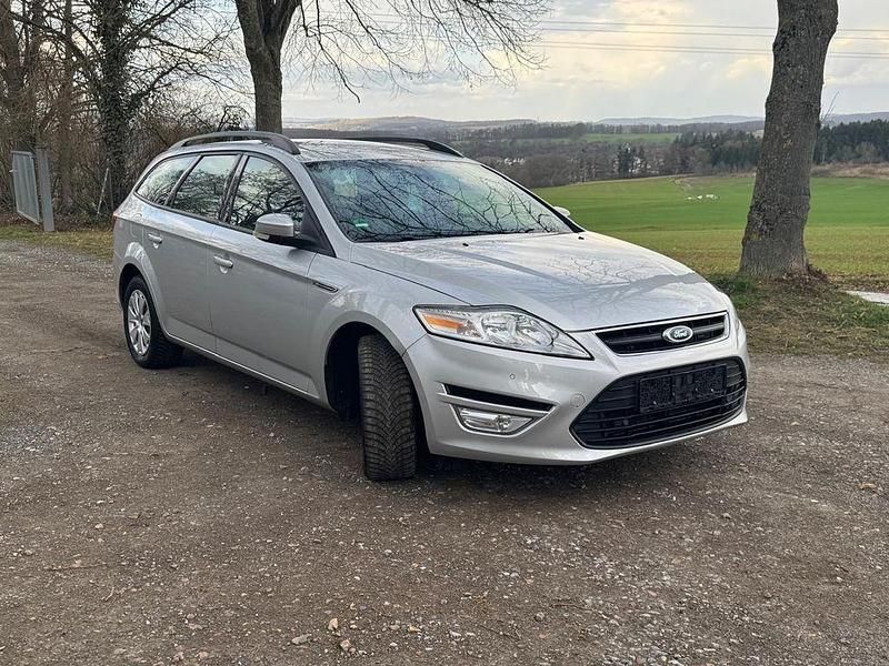 Gebraucht Ford Mondeo Trend 160 PS (117 kW) 2011 Silber Limousine