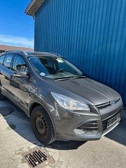Używany Ford Kuga Titanium 150 KM (110 kW) 2016 Szary SUV