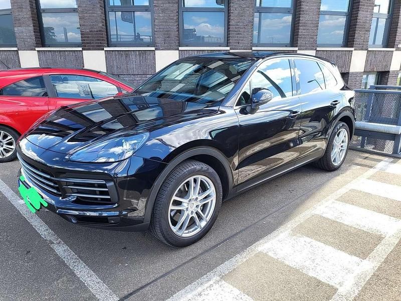 Schwarz Gebraucht 2018 Porsche Cayenne S SUV | 45.900 € (Etwas zu teuer) - Bild 1/4