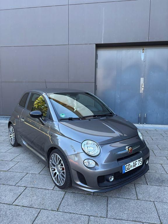 Grau Gebraucht 2015 Abarth 500 Custom Kleinwagen | 12.500 € (Fairer Preis) - Bild 1/4