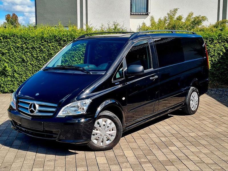 Schwarz Gebraucht 2014 Mercedes Vito Van / Kleinbus | 11.700 € (Teuer) - Bild 1/4